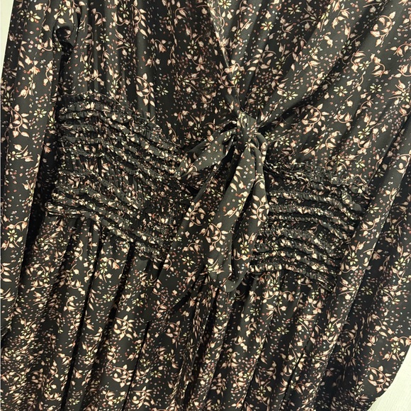 Max Studio Dress - Picture 3 of 4